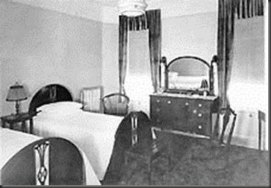 A room at The Cairo Hotel in the first half of the 20th century.